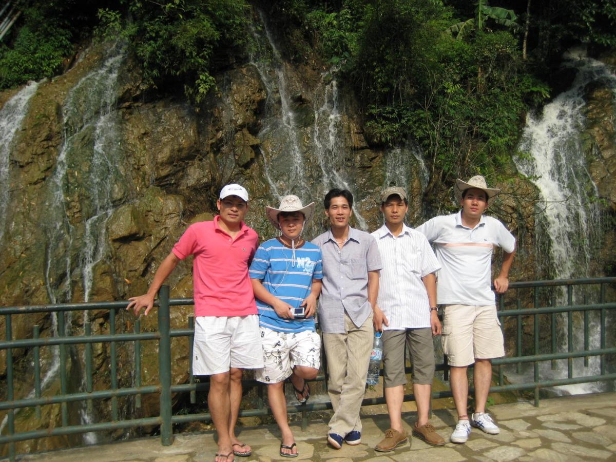 03 Days to Sapa town, Fansipant Mt. and Glass Bridge